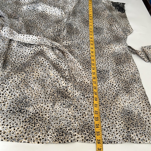 Carole Hochman Robe Black & Tan Print - Picture 11 of 12